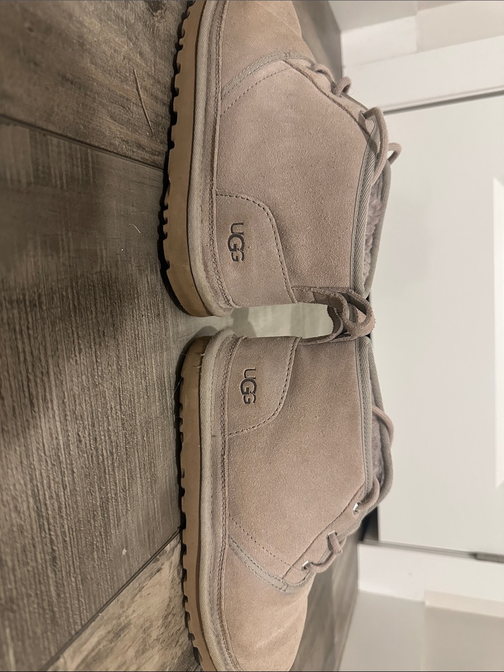 UGG Men's Suede Chukka Boots - Taupe